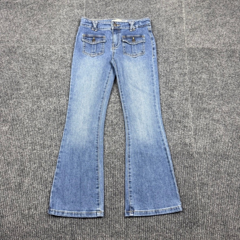 Levis Girls Size 10 Regular Rise Flare Jeans Medium Wash Cargo Pockets Blue